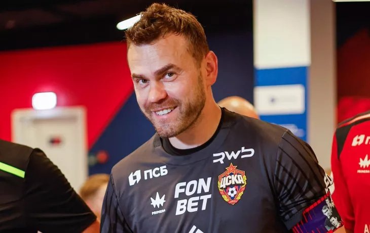 Времена меняются – Акинфеев нет. Сколько еще нужно терпеть ЦСКА?