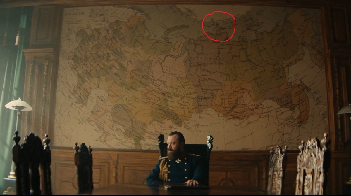 За спиной Александра III карта с землёй имени его сына. 