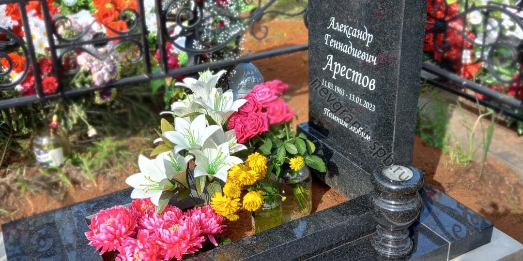 Скромный (не большой) памятник. Преимущества. Примеры изготовления памятников.