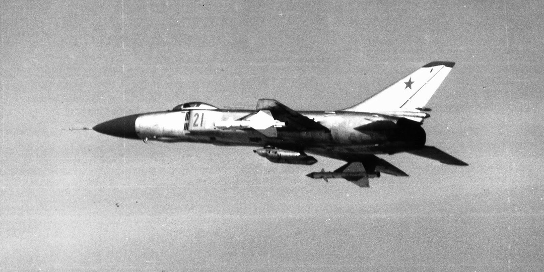 "Иду на таран!" Нарушитель издевался, уходя от перехватчика. Тогда русский лётчик Куляпин сделал то, на что не решался никто в мире