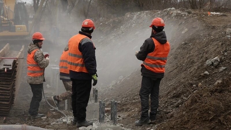    Подрядная организация сняла старый асфальт Фото: Дмитрий Ахмадуллин / / ИА «Победа26»