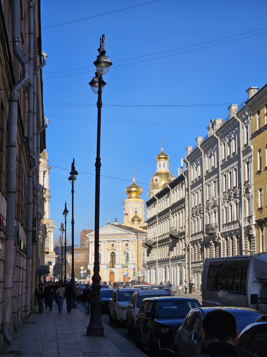 Начало Загородного проспекта и вид на Владимирский собор (Собор Владимирской иконы Божией Матери).