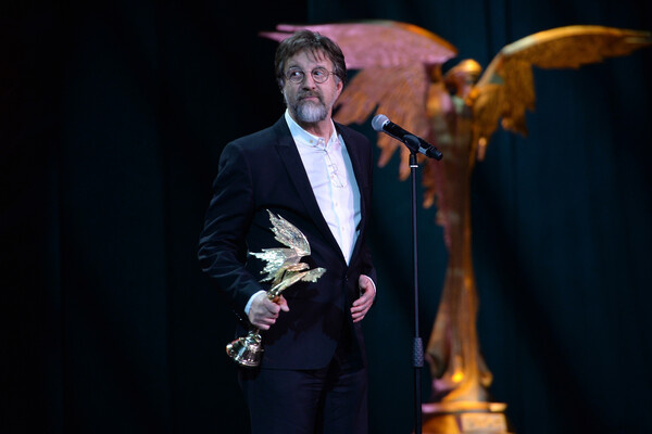 Актер Леонид Ярмольник, получивший приз в номинации «Лучший актер» за фильм Алексея Германа-старшего «Трудно быть Богом», на XXVIII церемонии вручения Национальной кинематографической премии «НИКА» в театре фольклора «Русская песня», 2015 год / Екатерина Чеснокова/РИА Новости   📷