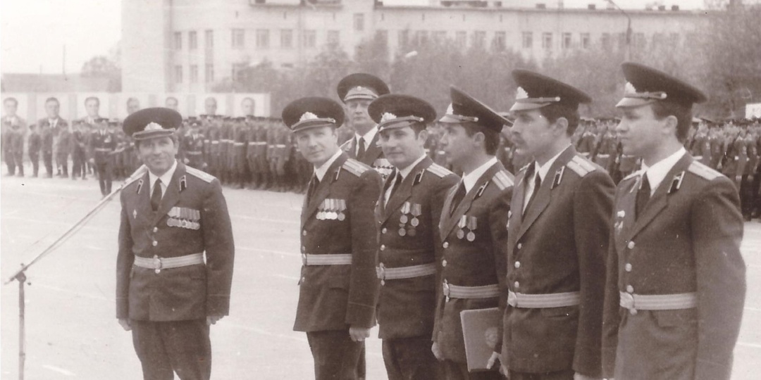 Почти 90-е. Первый месяц на гражданке после СВВПТАУ