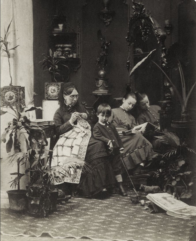 Идеальная женщина второй половины XIX века пребывала в пространстве домашнего очага