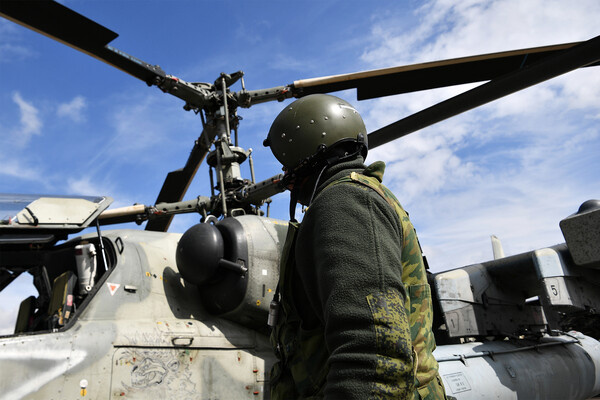 Работа армейской авиации в зоне проведения СВО / Евгений Биятов/РИА Новости   📷