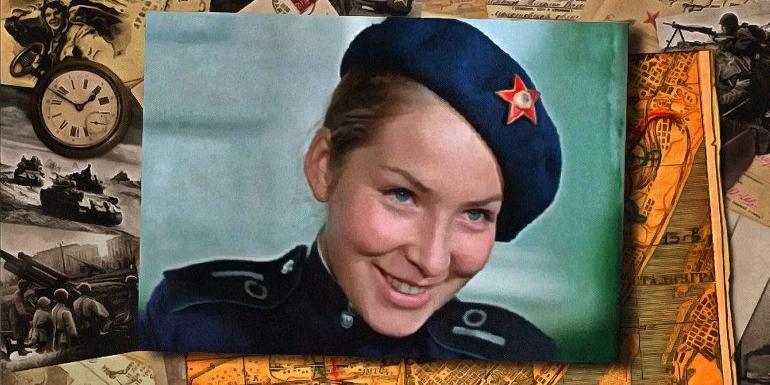 Что за огромная звезда на берете и странные погоны у Вари Синичкиной из "Место встречи изменить нельзя". Рассказываю