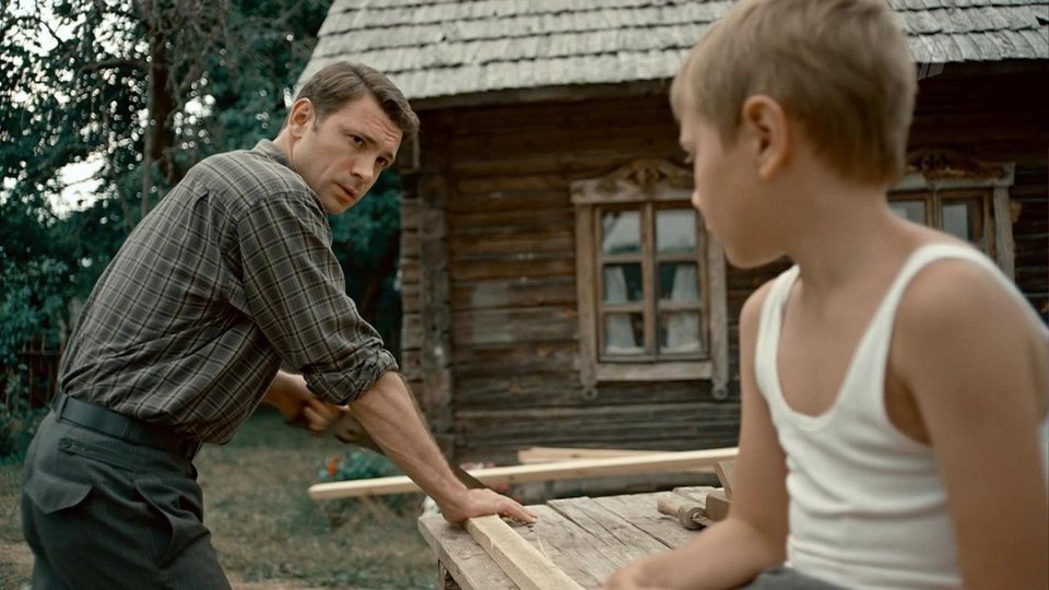 Кадр из сериала Отчим