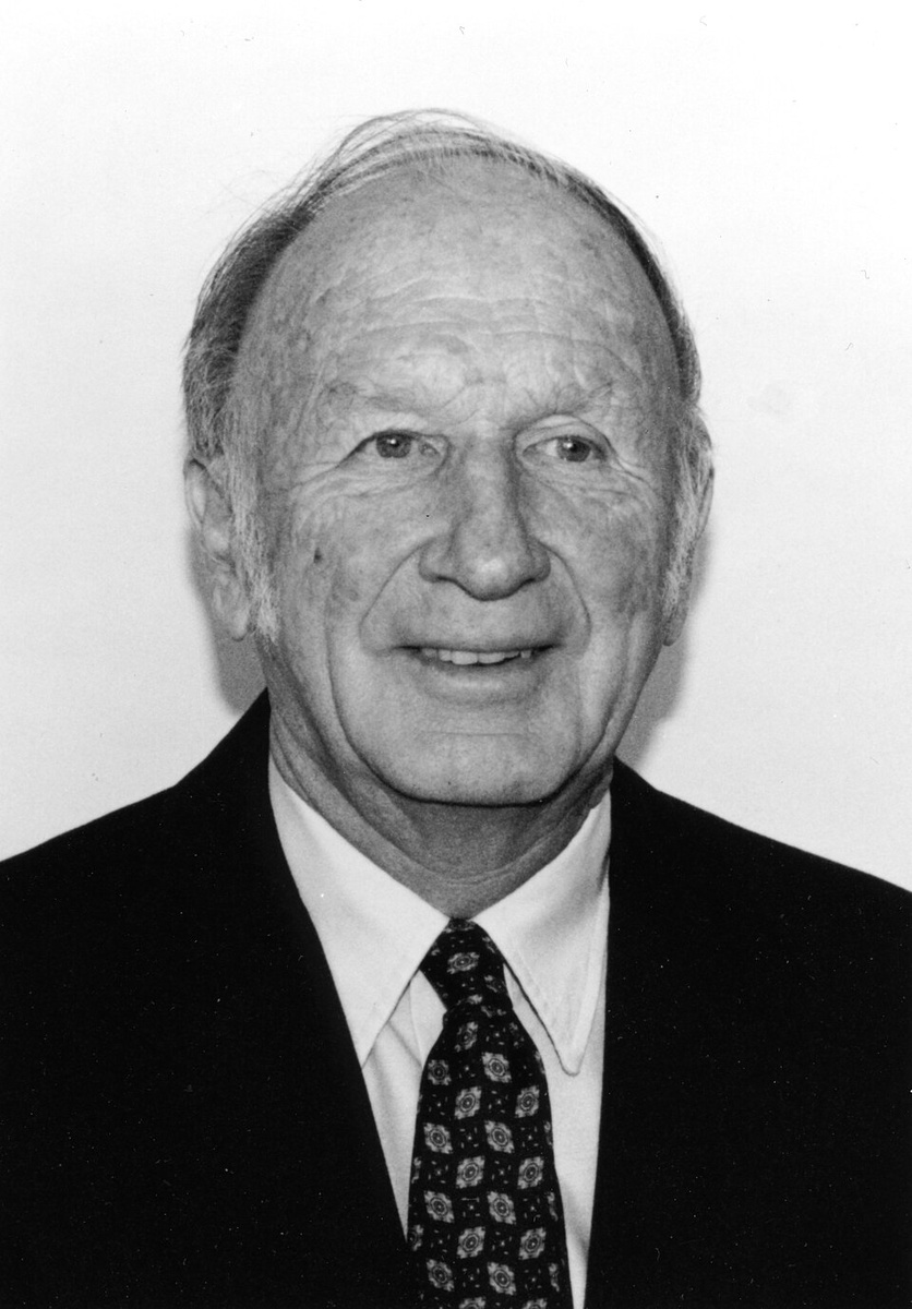 Эдвард Нортон Лоренц. Изображение из открытых источников, все изображения принадлежат их авторам, и приведены в ознакомительных целях.