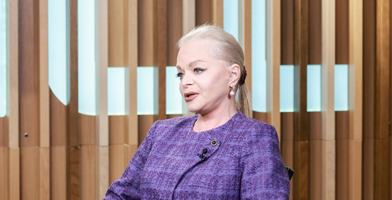 Теневая сторона легенды: какие эпизоды из прошлого Ларисы Долиной вызывают споры и недоумение