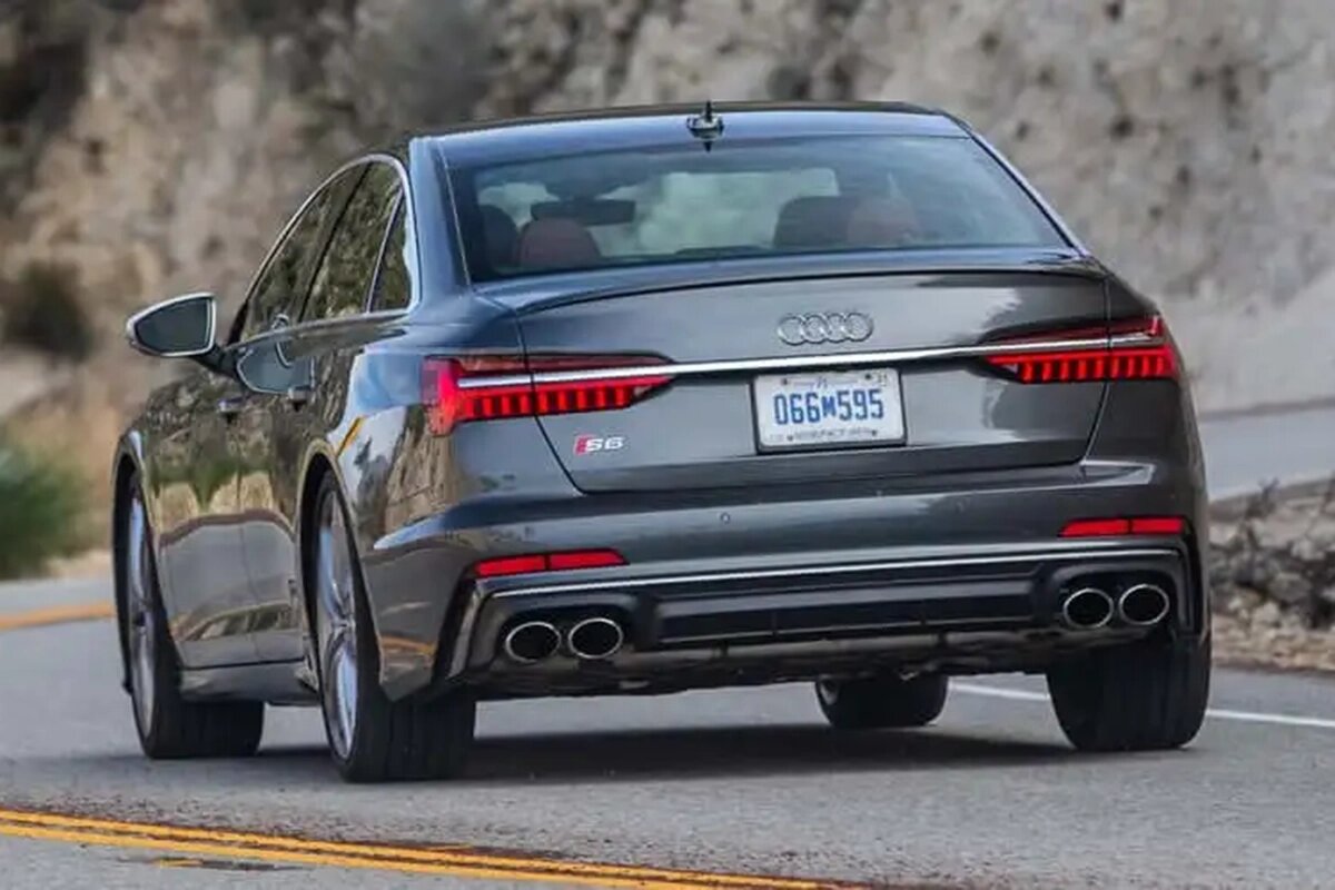    Audi S6. Фото motor1.com