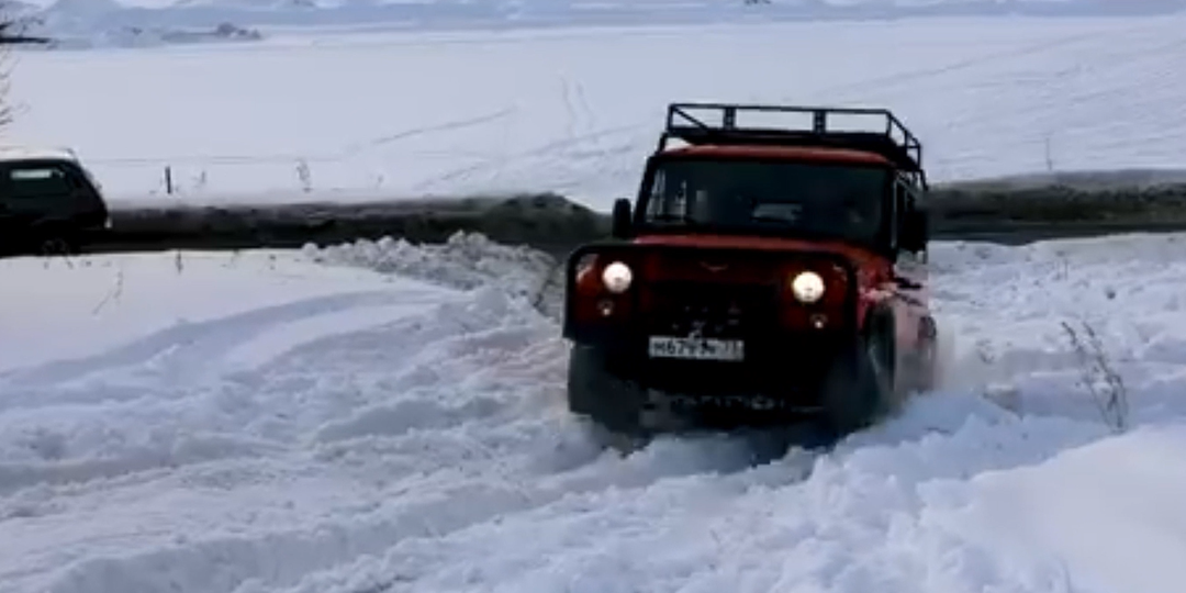 Lada Niva Legend против УАЗ Хантер Экспедиция: тест на бездорожье - легенды всё вывезли?