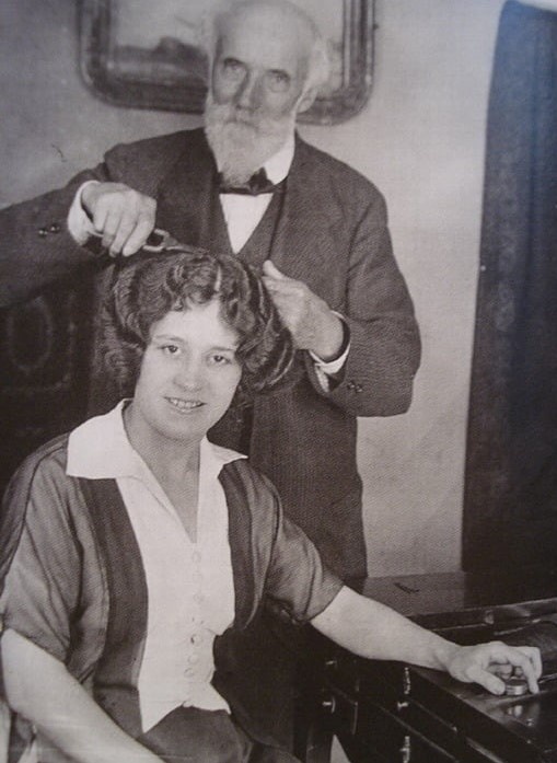 Марсель Грато за работой