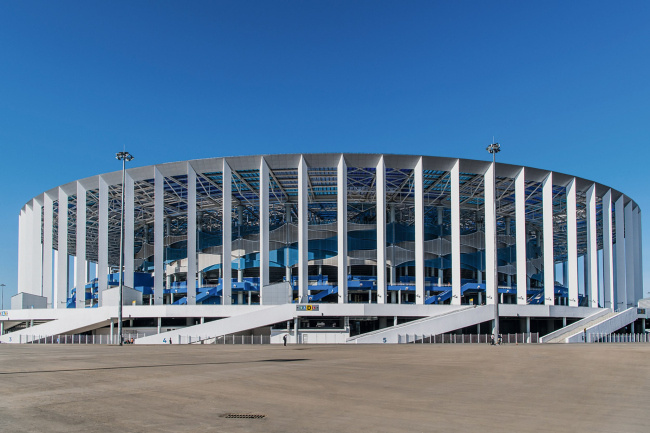 Вот готовая статья в стиле «Диванного энциклопедиста». О спортивном Нижнем — без сухих репортажных штампов, зато с душой, фактами и пониманием, что болеть можно даже с дивана, а активно отдыхать — на любой вкус.