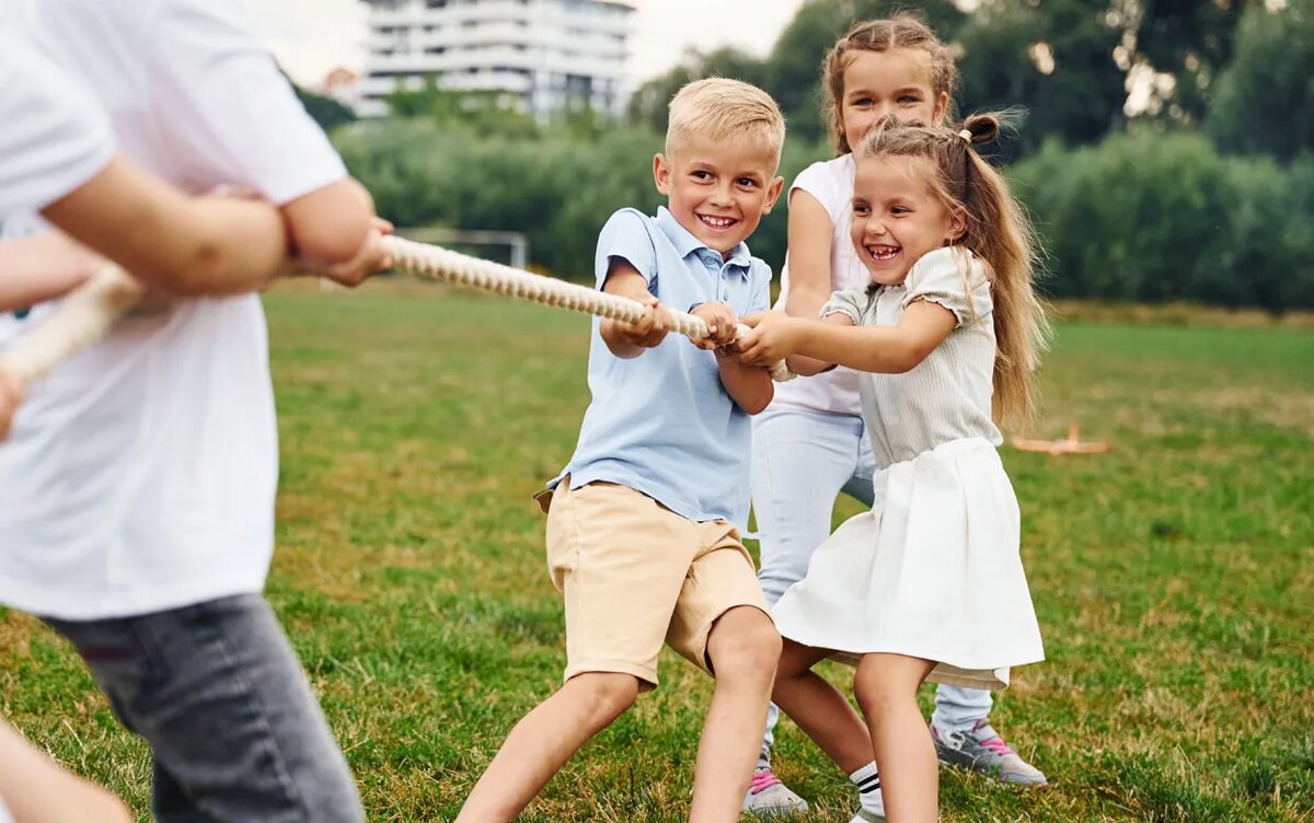    Выходи играть! 4 игры на свежем воздухе, которые увлекут всех