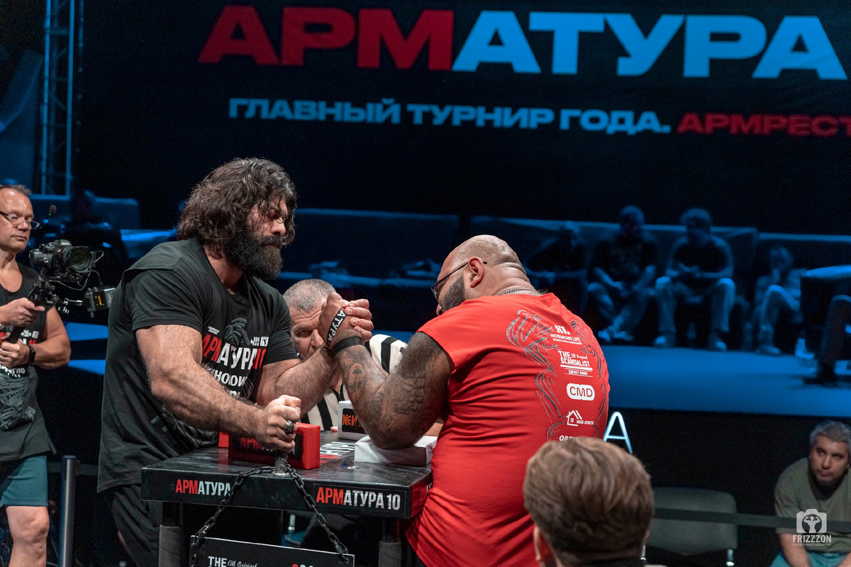 На АРМАТУРЕ 10 Руслан не оставил Григорию Лящуку ни одного шанса!