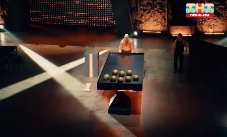 Кадр из шоу "Титаны" для Честного блогера