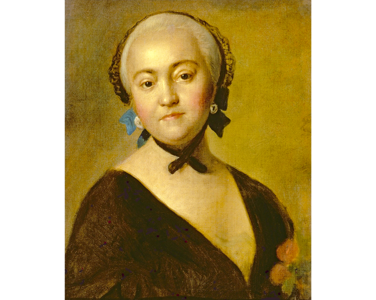 Пьетро Ротари (1707–1762). Портрет императрицы Елизаветы Петровны («в чёрной кружевной мантилье»). Между 1756 и 1761 годами. Неоконченный портрет. Одна из самых известных и, по отзыву современников, самых похожих прижизненных изображений Елизаветы Петровны. Работа осталась незавершённой, что придаёт ей редкую для парадной эпохи живость и камерность. В 1761 году с портрета была выполнена гравюра Евграфом Чемесовым.