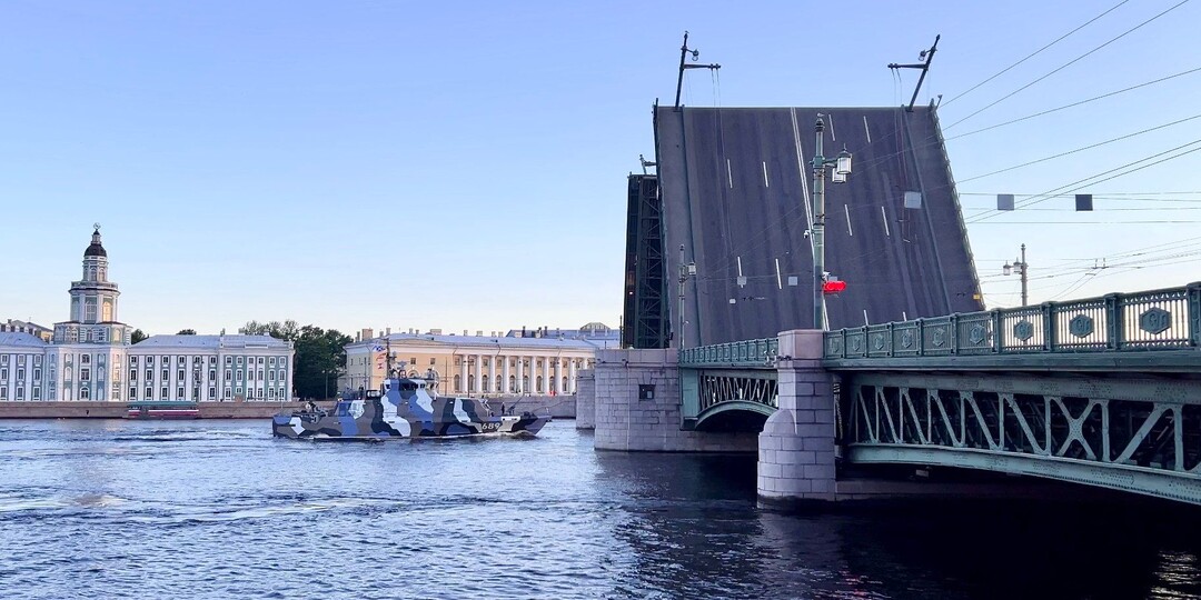 Опубликовано недельное расписание разводки мостов Петербурга