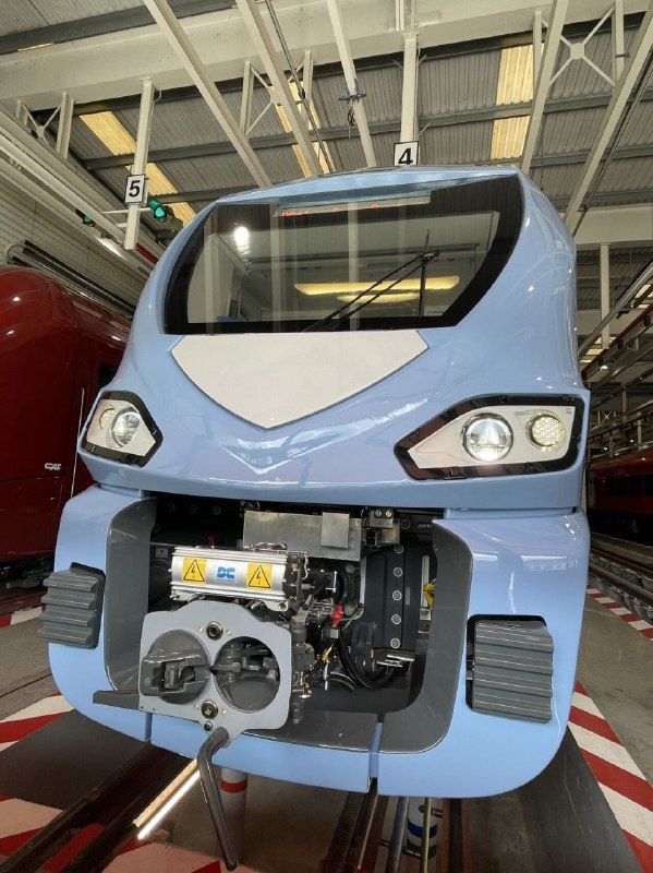  Контактно-аккумуляторный поезд CAF Civity. Источник: Christiane Auffermann/LinkedIn