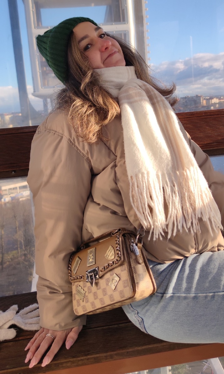 Куртка по цене маникюра)