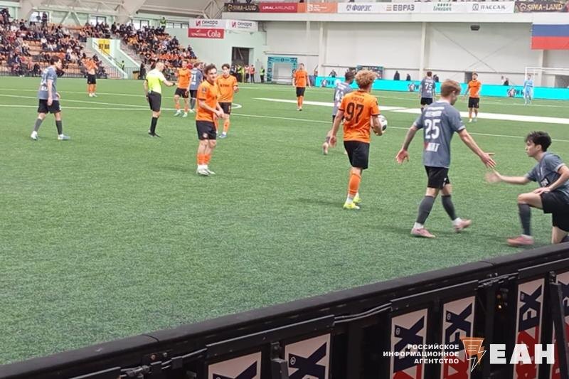    Павел Пивоваров. Футбольный матч «Урал» - «Енисей»