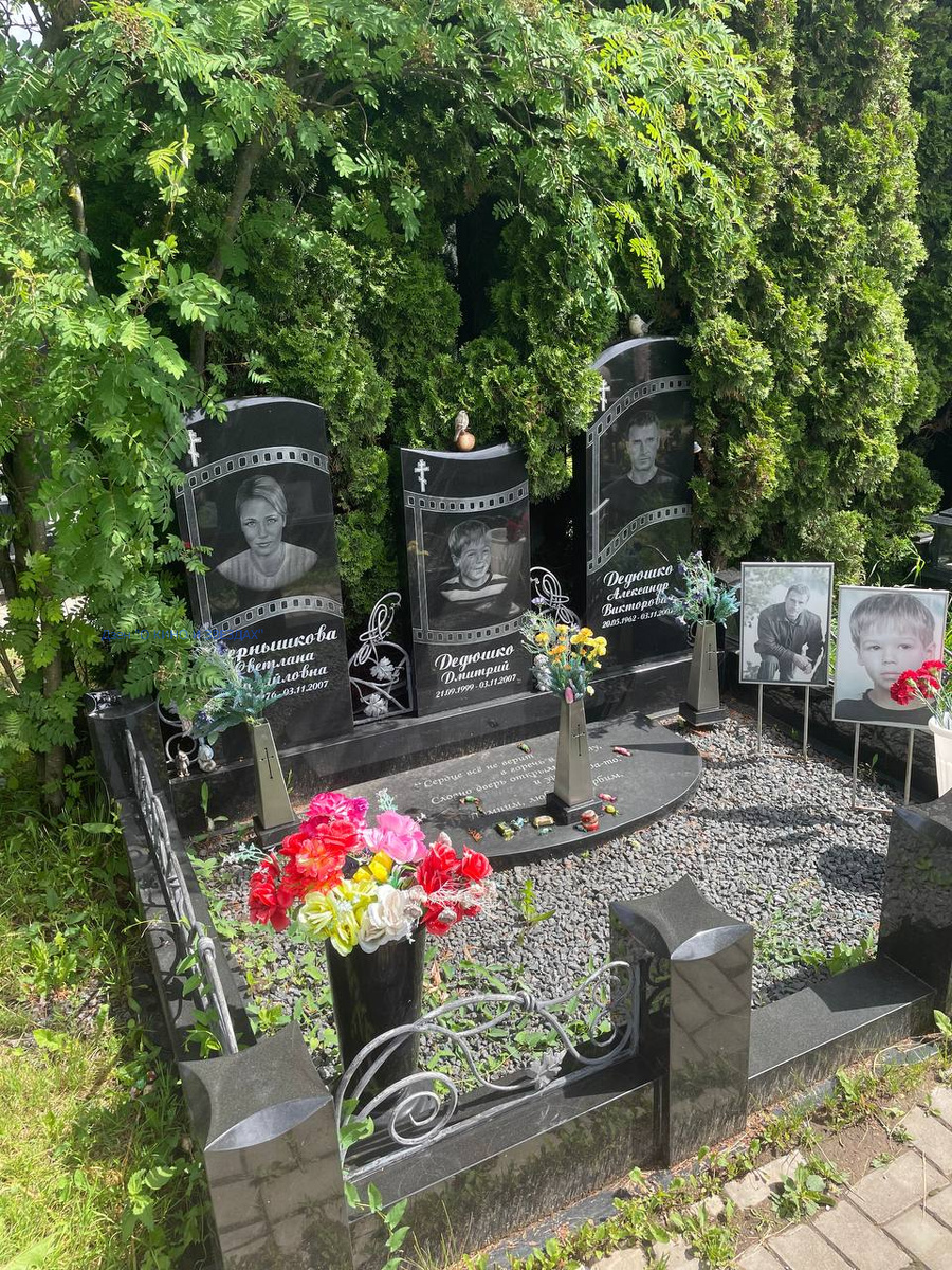 Скриншоты из видео, которое снимали авторы канала "О КИНО И ЗВЕЗДАХ"