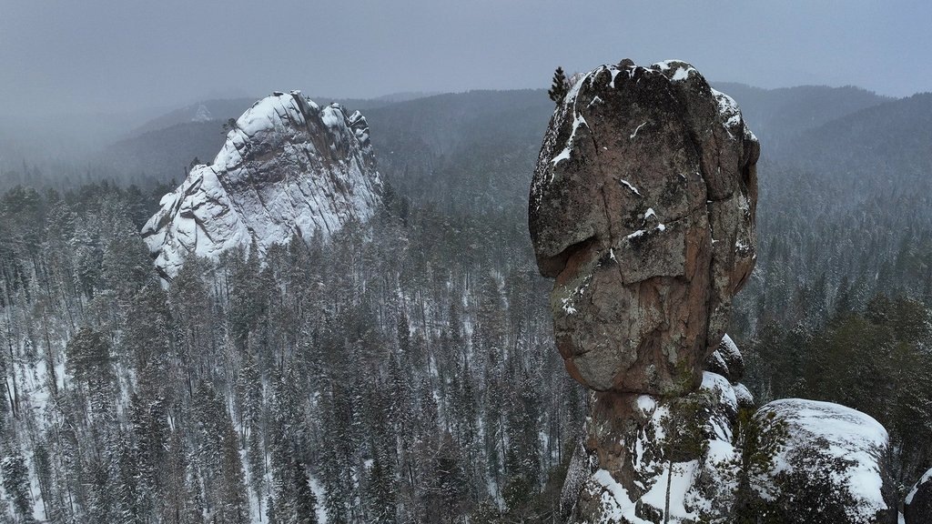    красноярские столбы (Дикая природа-России) nature.kremlin.ru