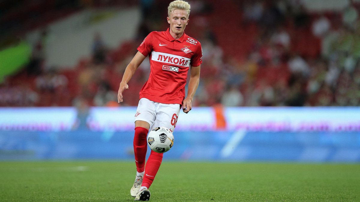    Футбол игрок Спартака Руслан Литвинов 2022 ГЛ