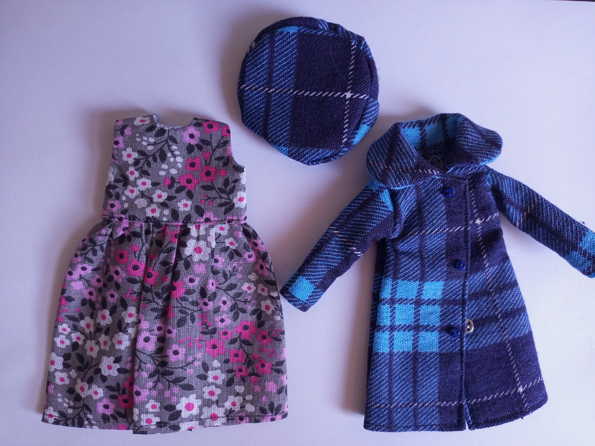 Платье и пальто с беретом. 