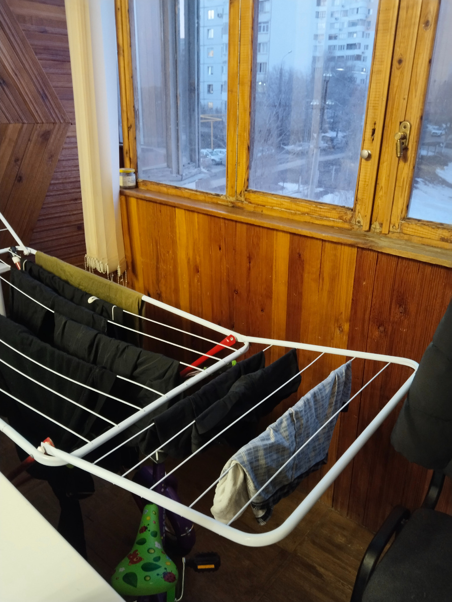 Ничего лишнего . Только сушилка. 