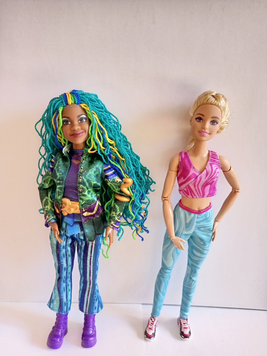 Милли и Ульяна. 