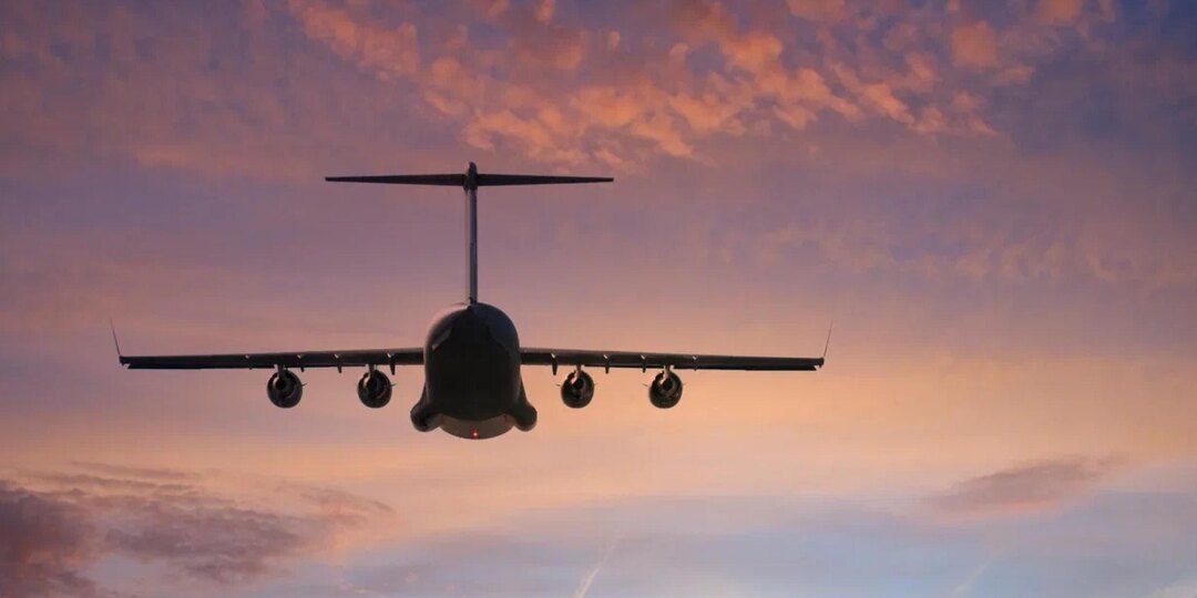 Самолет Архангельск — Санкт-Петербург развернули в небе из-за ограничений в Пулково