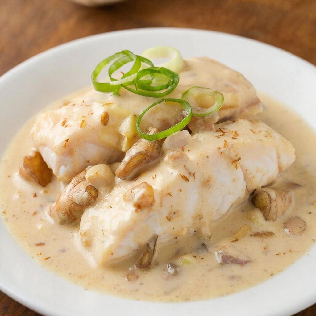 #Треска #КокосовыйСоус #Имбирь #БыстрыйРецепт #ЗдоровоеПитание #РыбныеБлюда #ЭкзотическаяКухня #ЛегкийУжин #Шафран #КулинарныеСоветы