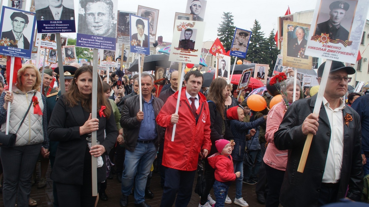 Бессмертный полк в Черкесске. Фото автора