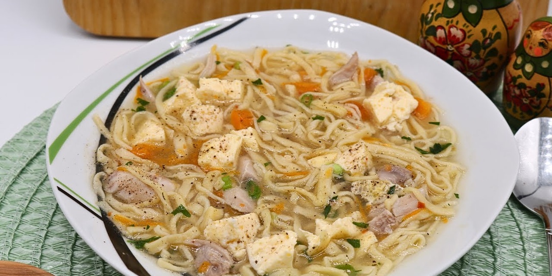 Домашний суп-лапша: прозрачный бульон и нежная лапша