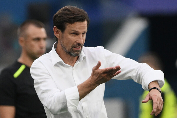 Главный тренер ФК «Зенит» Сергей Семак в матче 4-го тура чемпионата России по футболу среди клубов Премьер-лиги между командами ФК «Зенит» (Санкт-Петербург) и ФК «Динамо» (Москва), 2024 год / Алексей Даничев/РИА Новости   📷