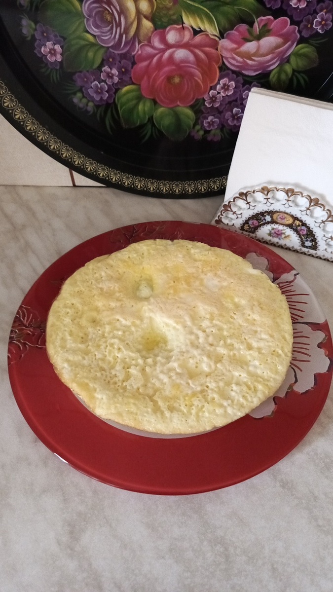 Нежный ароматный  омлет готов. Фото автора.