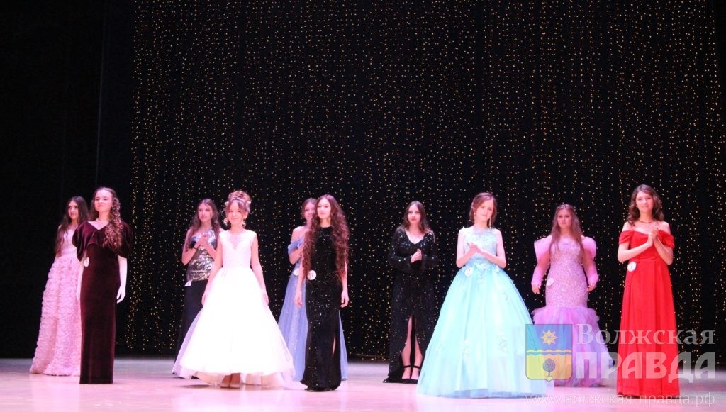     Вог, Шекспир и Меркьюри: в Волжском состоялся конкурс «Мисс Юность 2026»
