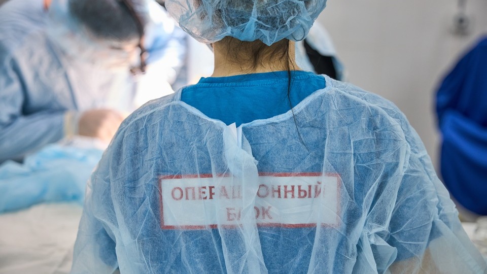 Онкологи в Краснодаре удалили опухоль, возникшую из-запроблем с зубами и курения