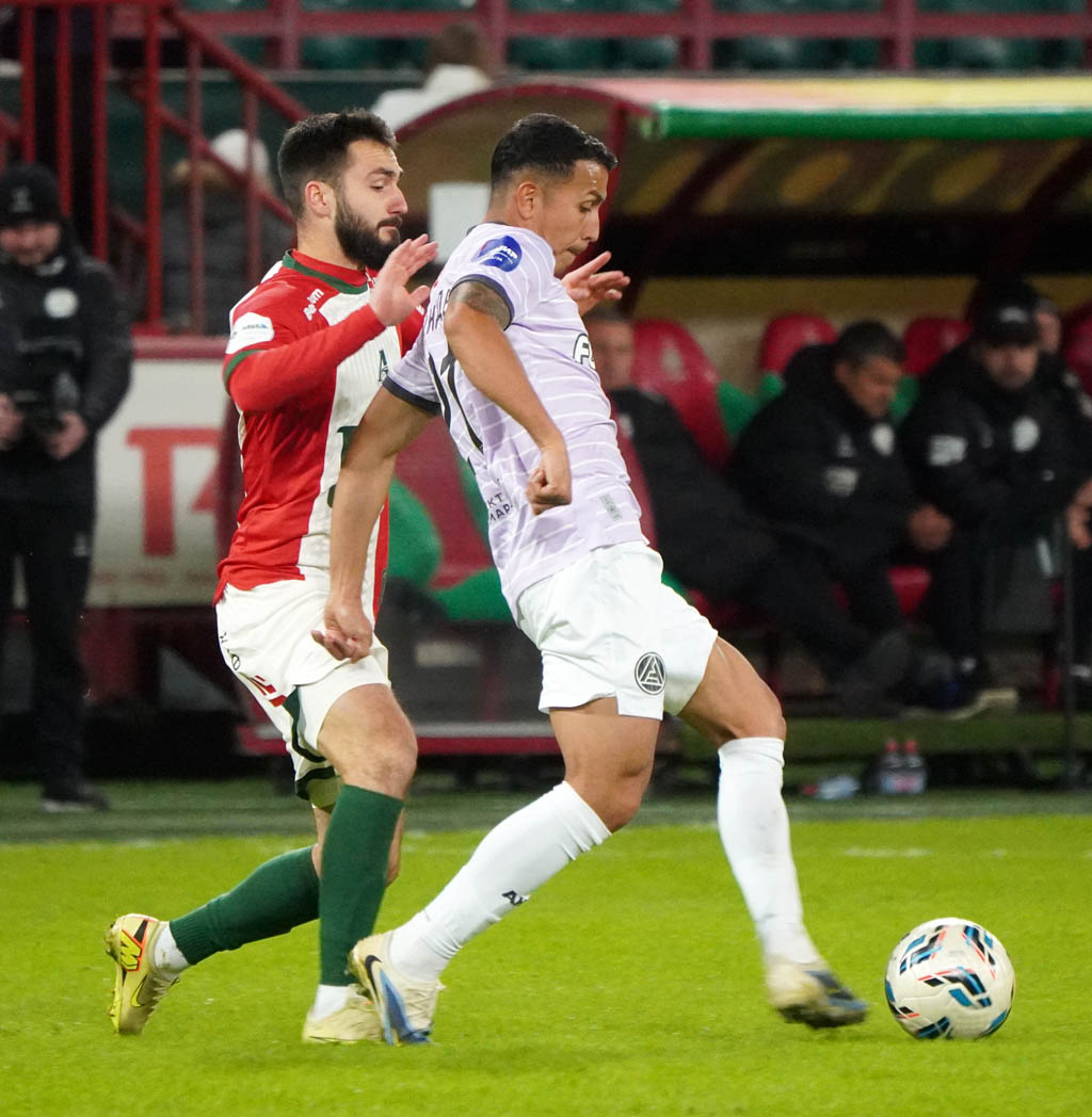    "Мы уйдем, не опуская голову" - тренер "Акрона" после разгромного поражения от "Локомотива"Ольга