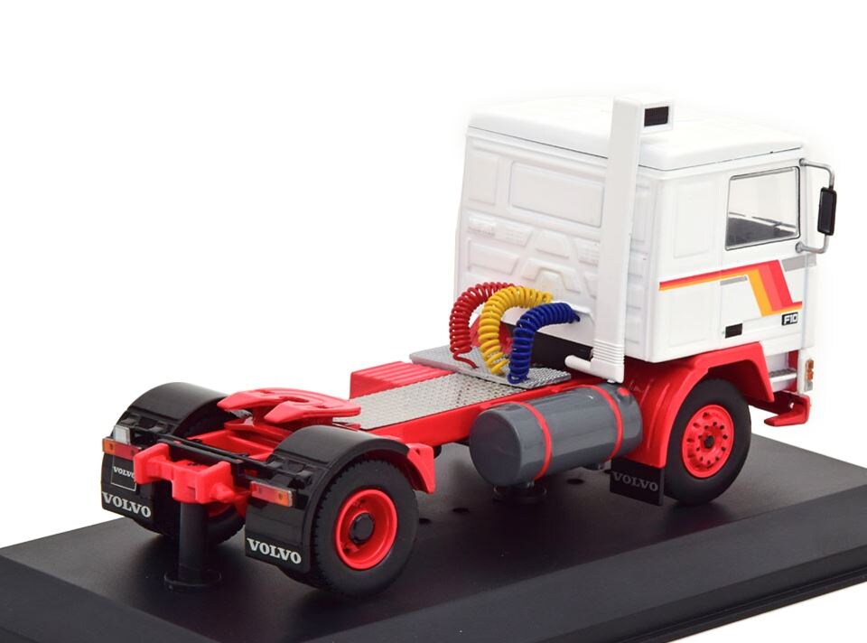 Volvo FH10 от IXO Models (когда-то был в моей коллекции) источник scalecar.ru