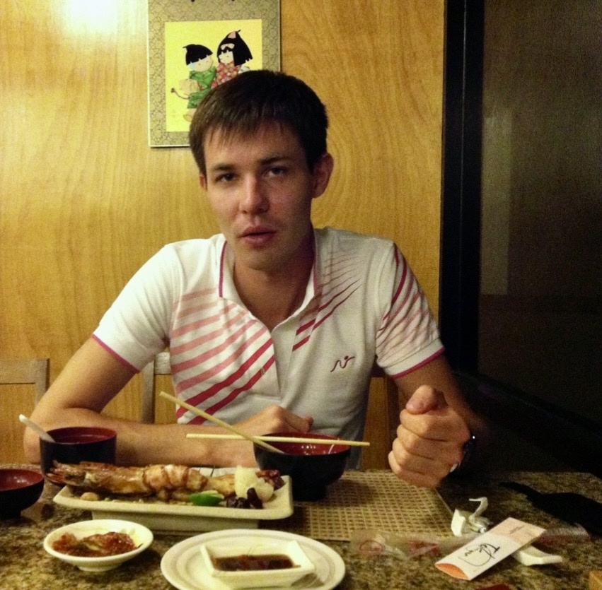 Обычная тайская «столовая». Ешь и иди 😁