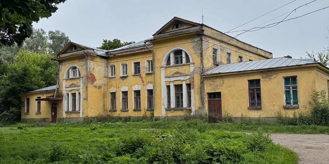 Заброшенная усадьба дворян Лихониных под Рязанью