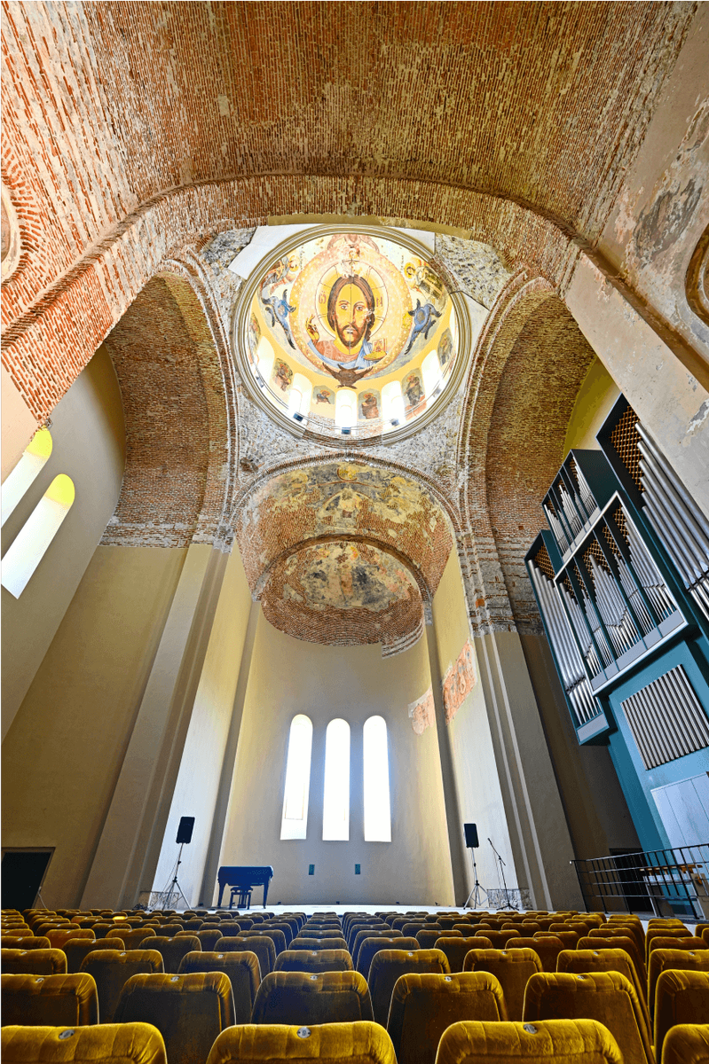 Фото из свободных источников