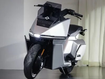 Самобалансирующийся электромотоцикл OMO-X поступит в продажу