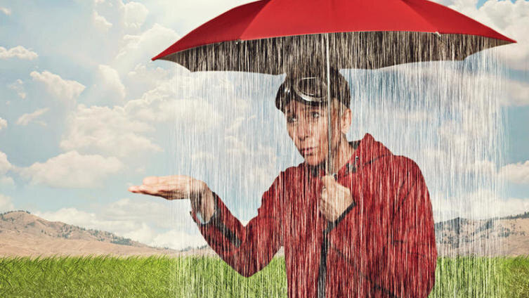    Почему синоптики редко дают правильный прогноз погоды? Фото: Annette Shaff Shutterstock.com