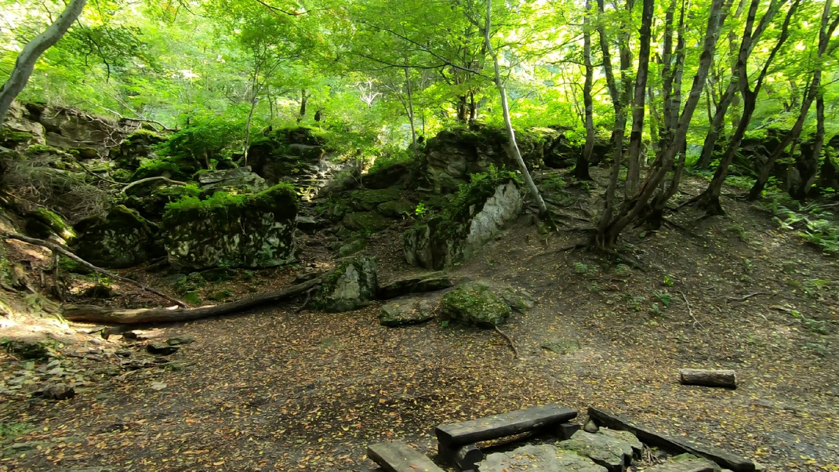 Фото-1. Начальная точка хаоса: «Врата в каменную сказку»