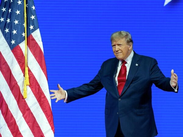 Так вот что задумал Трамп! Богатеет быстрее всех презиентов США. Цифры поражают