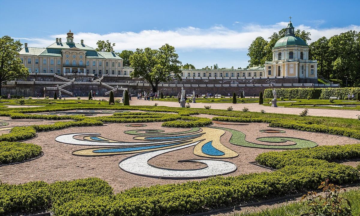 Большой Меншиковский дворец – Ninaras on Wikipedia